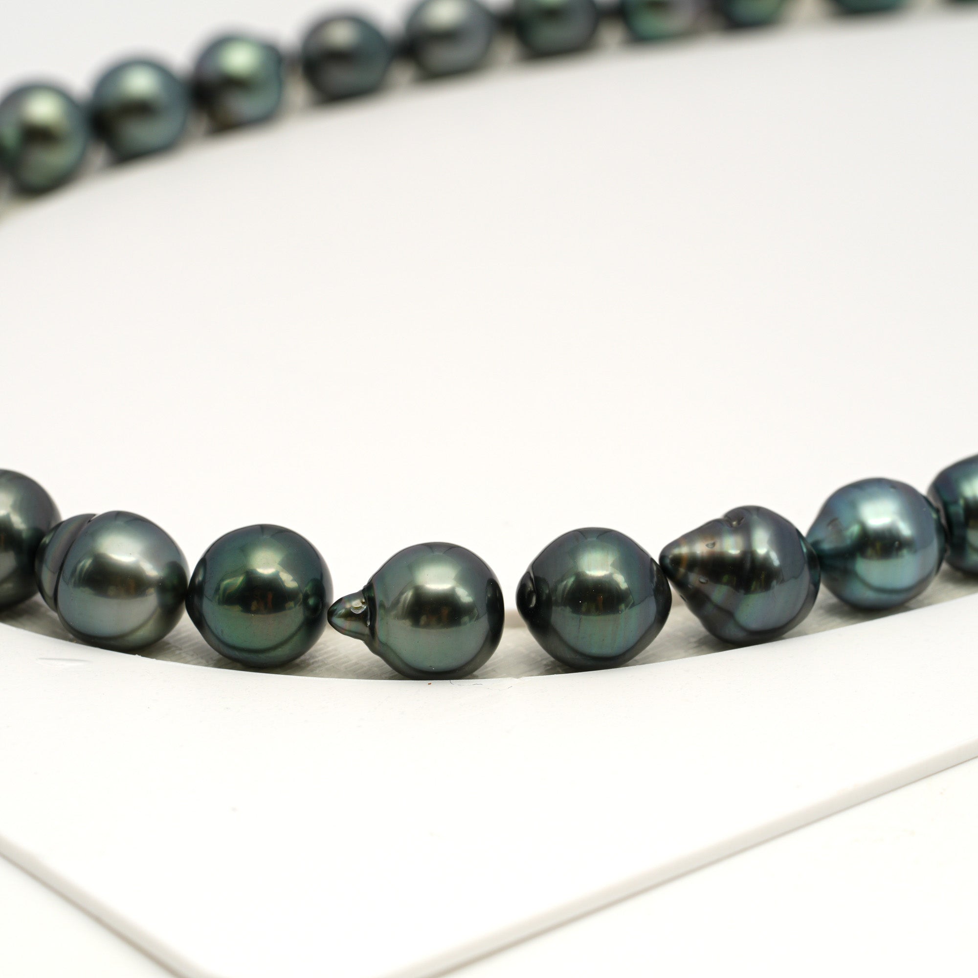 39pcs Green Mix 8-11mm - SB AAA Quality Tahitian Pearl Necklace NL1711 TH5