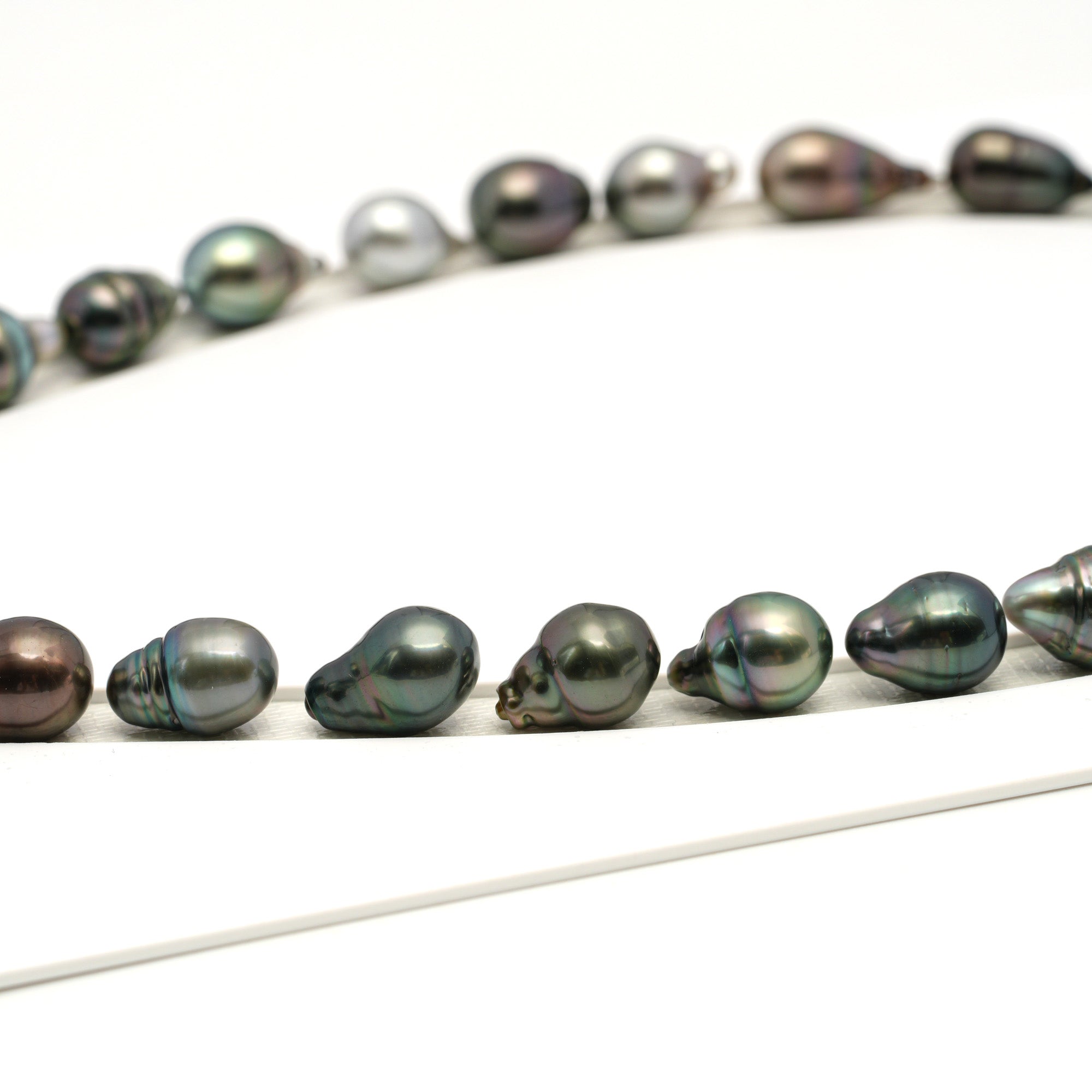 26pcs Multicolor 9-11mm - CL/SB AAA Quality Tahitian Pearl Necklace NL1715 TH5