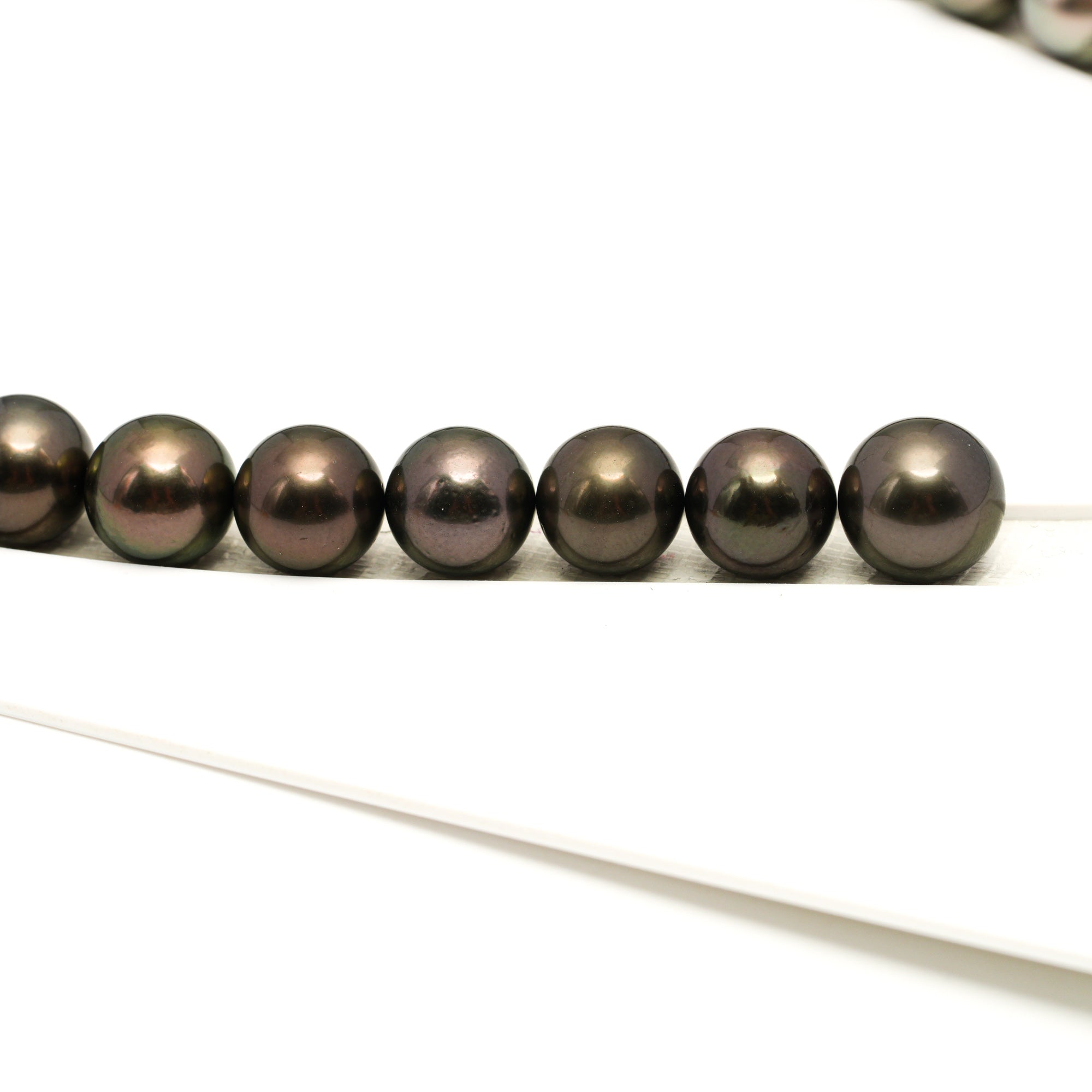 Tahitian Pearls CMWPEARLS