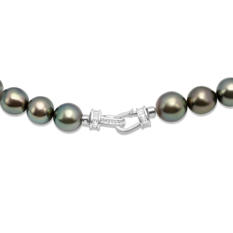 Exquisite Tahitian Pearl Necklace with 42 Handpicked Green Pearls. ref:SHM1008 CMCS1