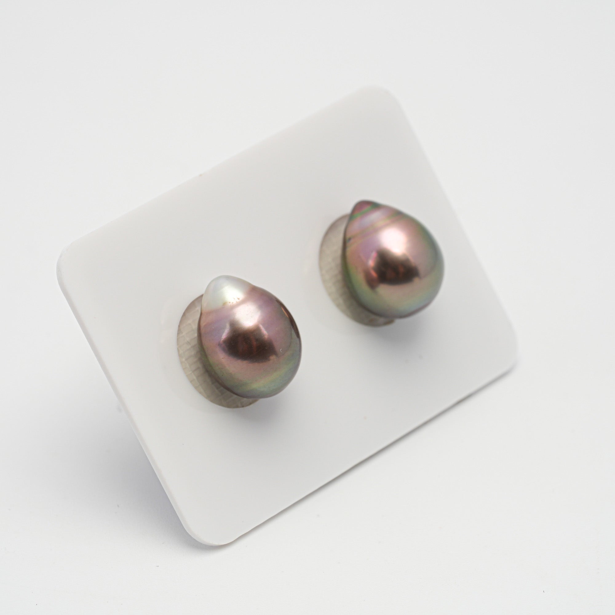 2pcs "Top Luster" Green Cherry 11.1-11.5mm - SB TOP Quality Tahitian Pearl Pair ER1468