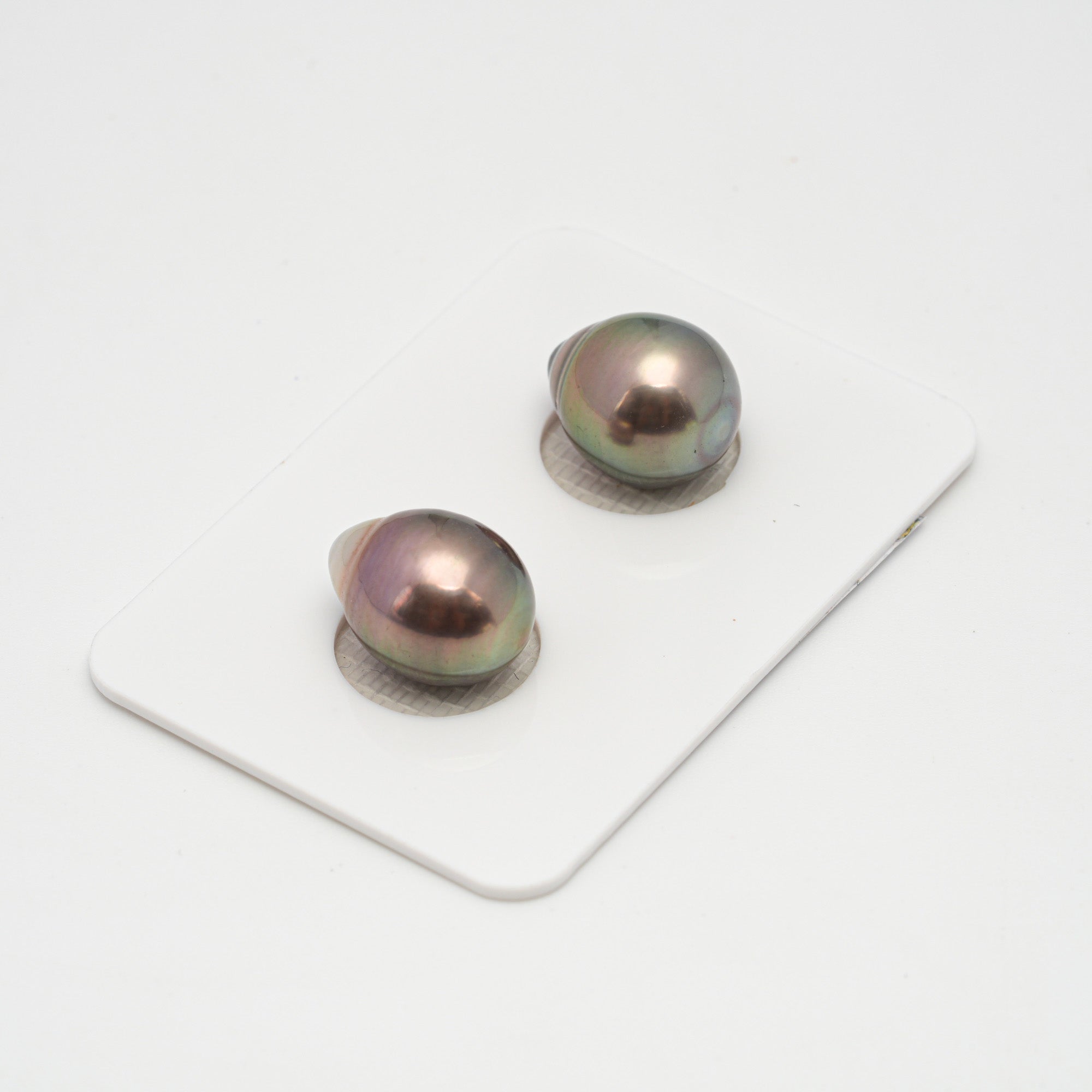 2pcs "Top Luster" Green Cherry 11.1-11.5mm - SB TOP Quality Tahitian Pearl Pair ER1468