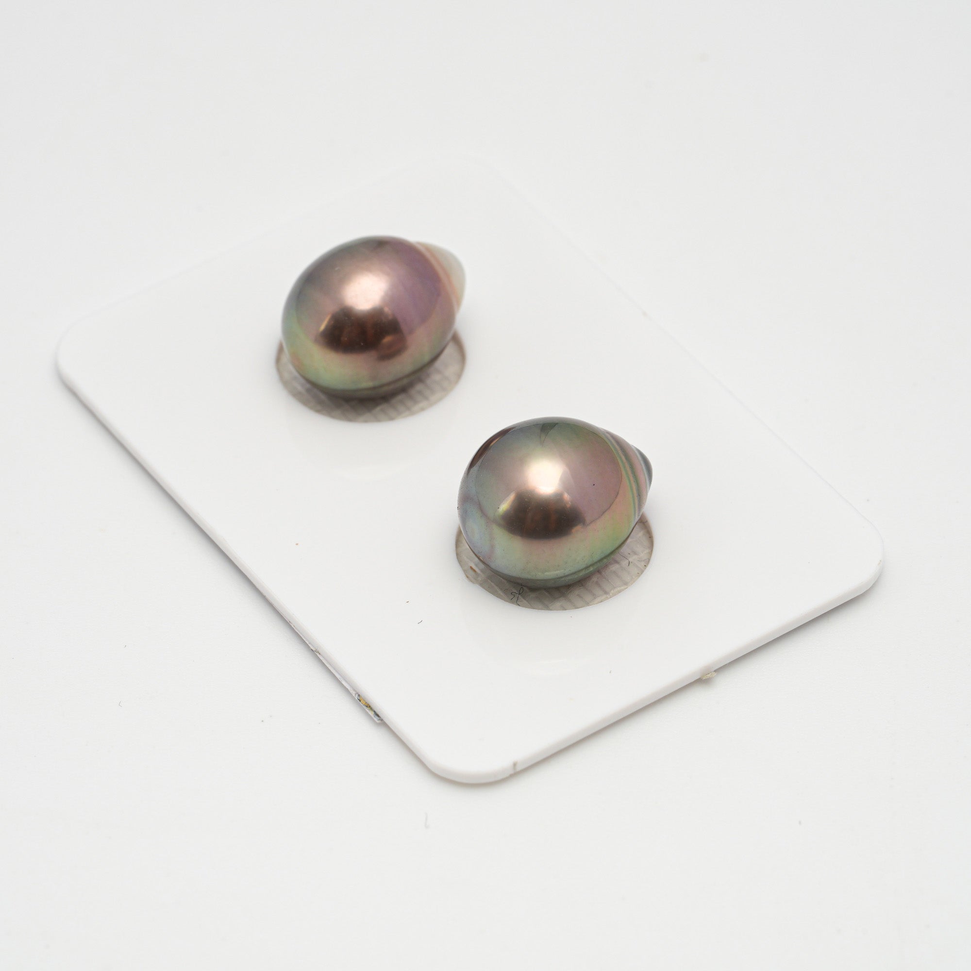 2pcs "Top Luster" Green Cherry 11.1-11.5mm - SB TOP Quality Tahitian Pearl Pair ER1468