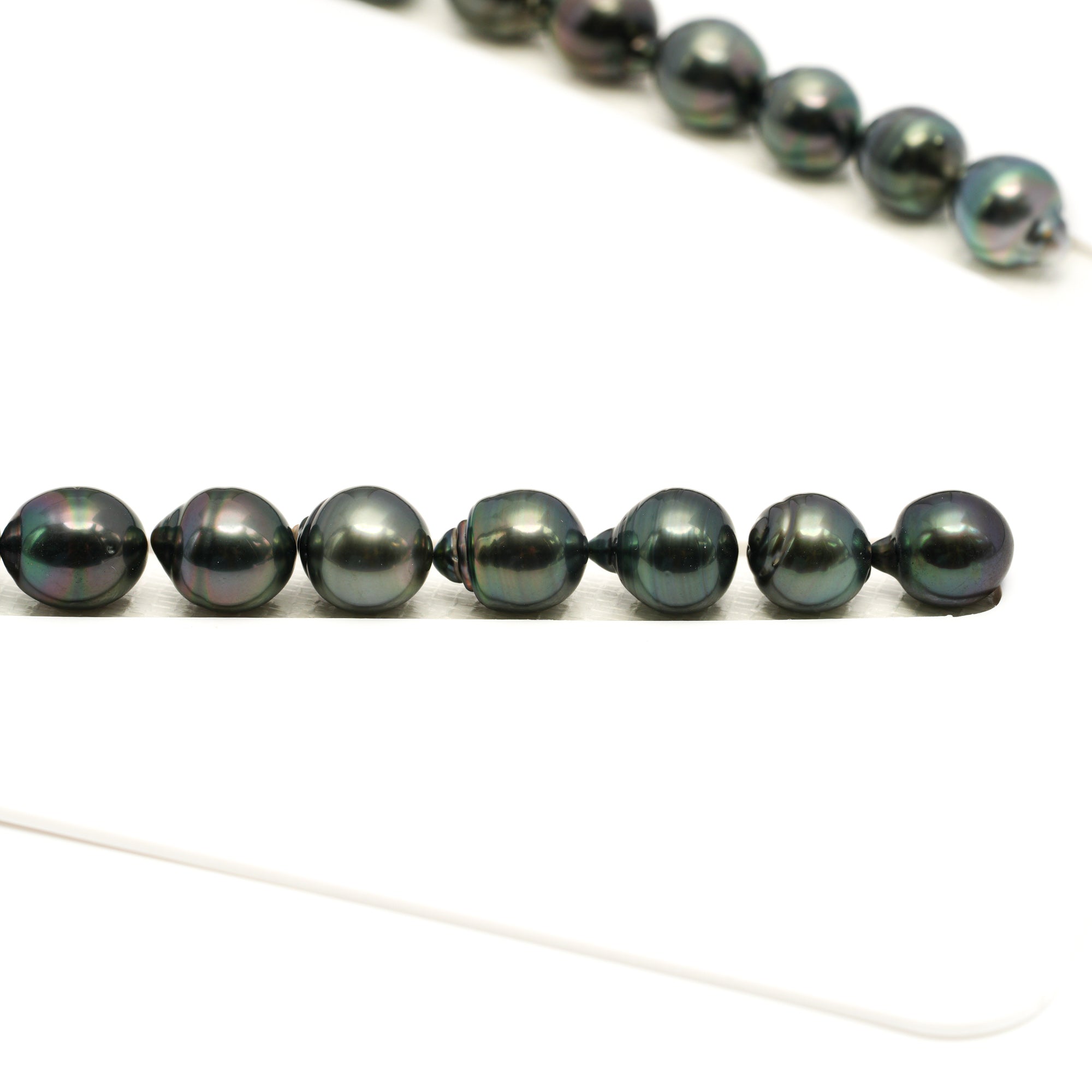 36pcs Green 9-11mm - CL/SB AAA Quality Tahitian Pearl Necklace NL1766 LP1