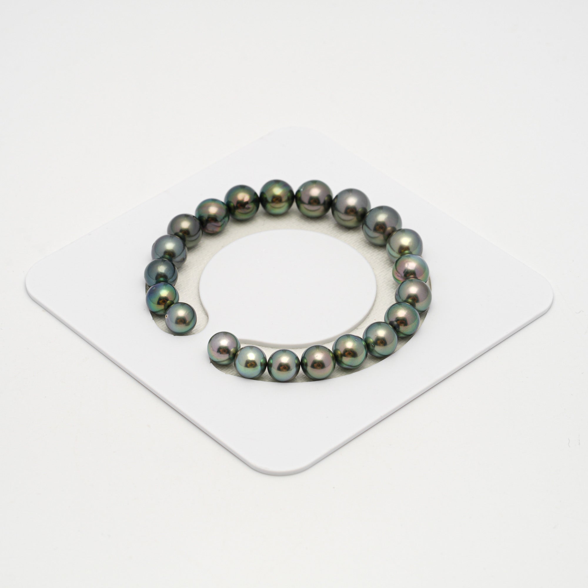 21pcs Green 8-10mm - SR/NR AAA Quality Tahitian Pearl Bracelet BR2214 OR10