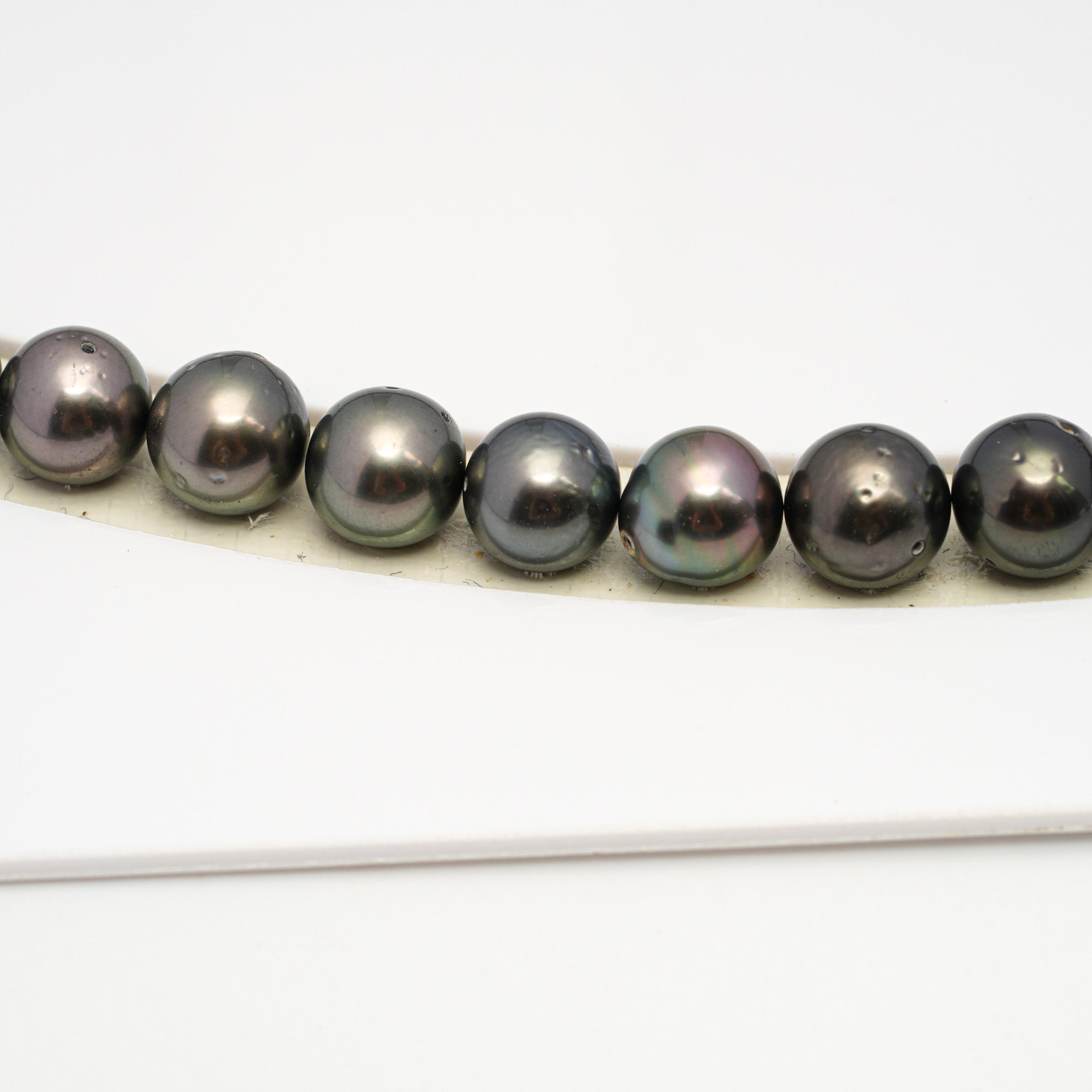 46pcs Green 8-10mm - SB/NR AA Quality Tahitian Pearl Strands NL1578 CMP4