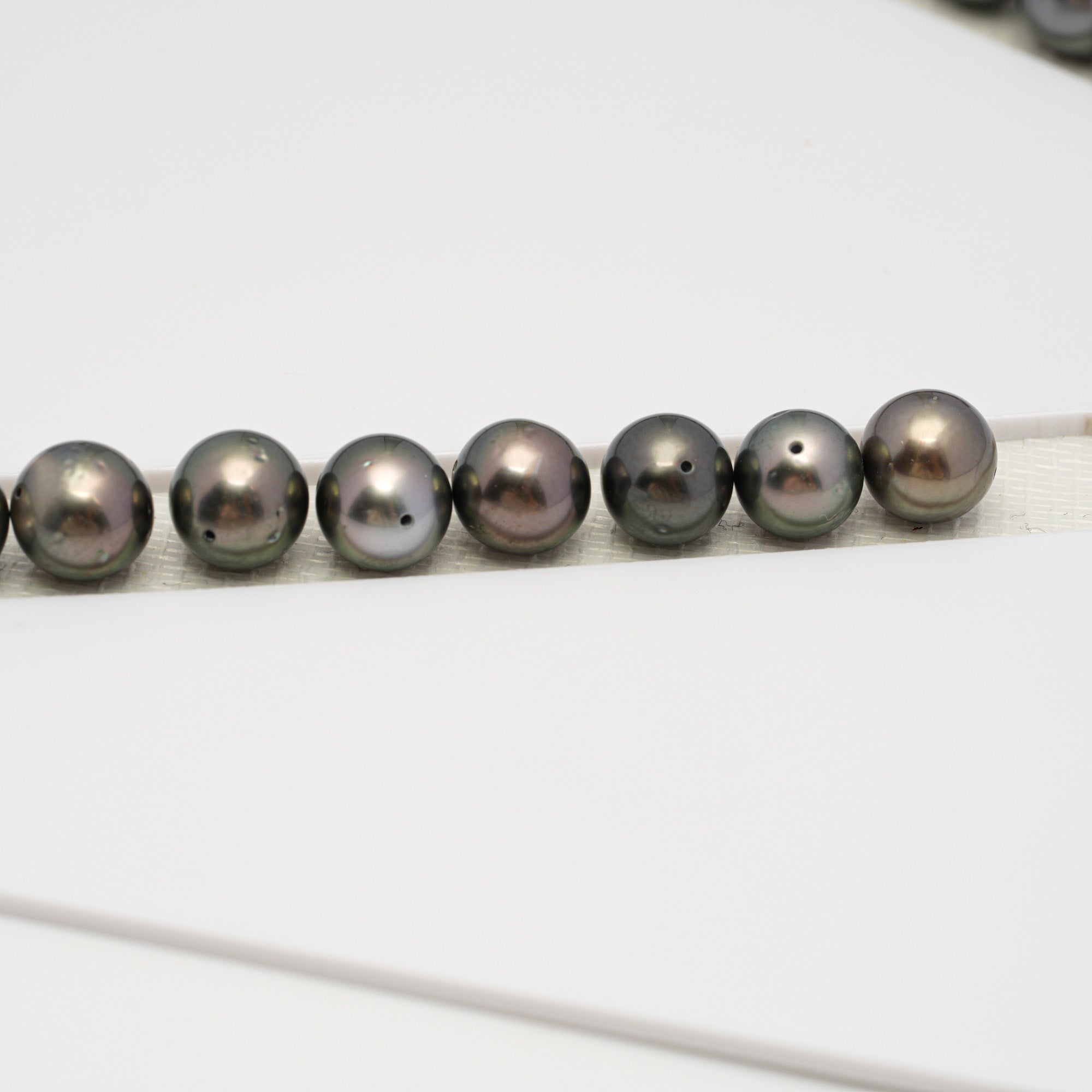 47pcs Green Mix 8-11mm - SR AA Quality Tahitian Pearl Strands NL1580 CMP4