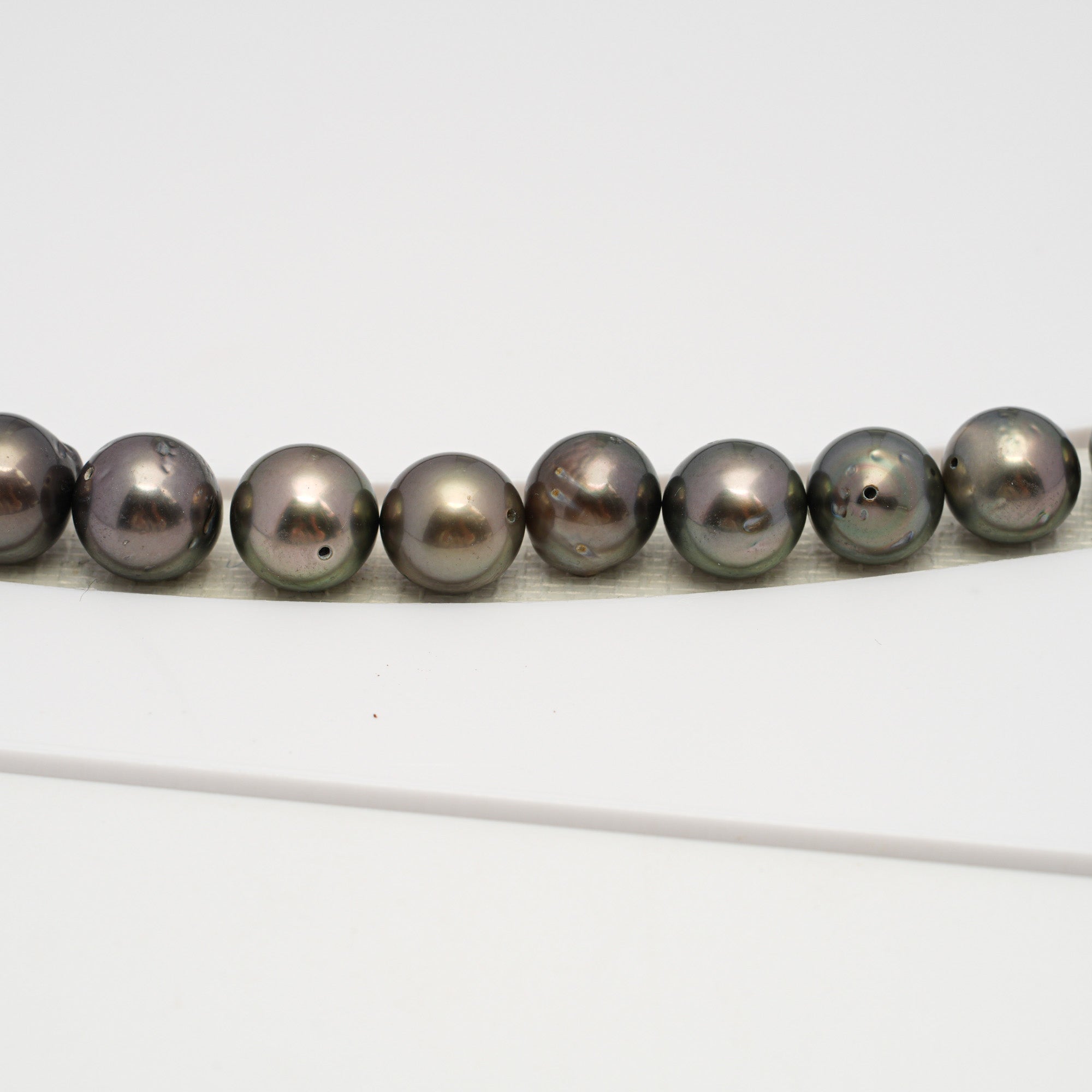 47pcs Green Mix 8-11mm - SR AA Quality Tahitian Pearl Strands NL1580 CMP4
