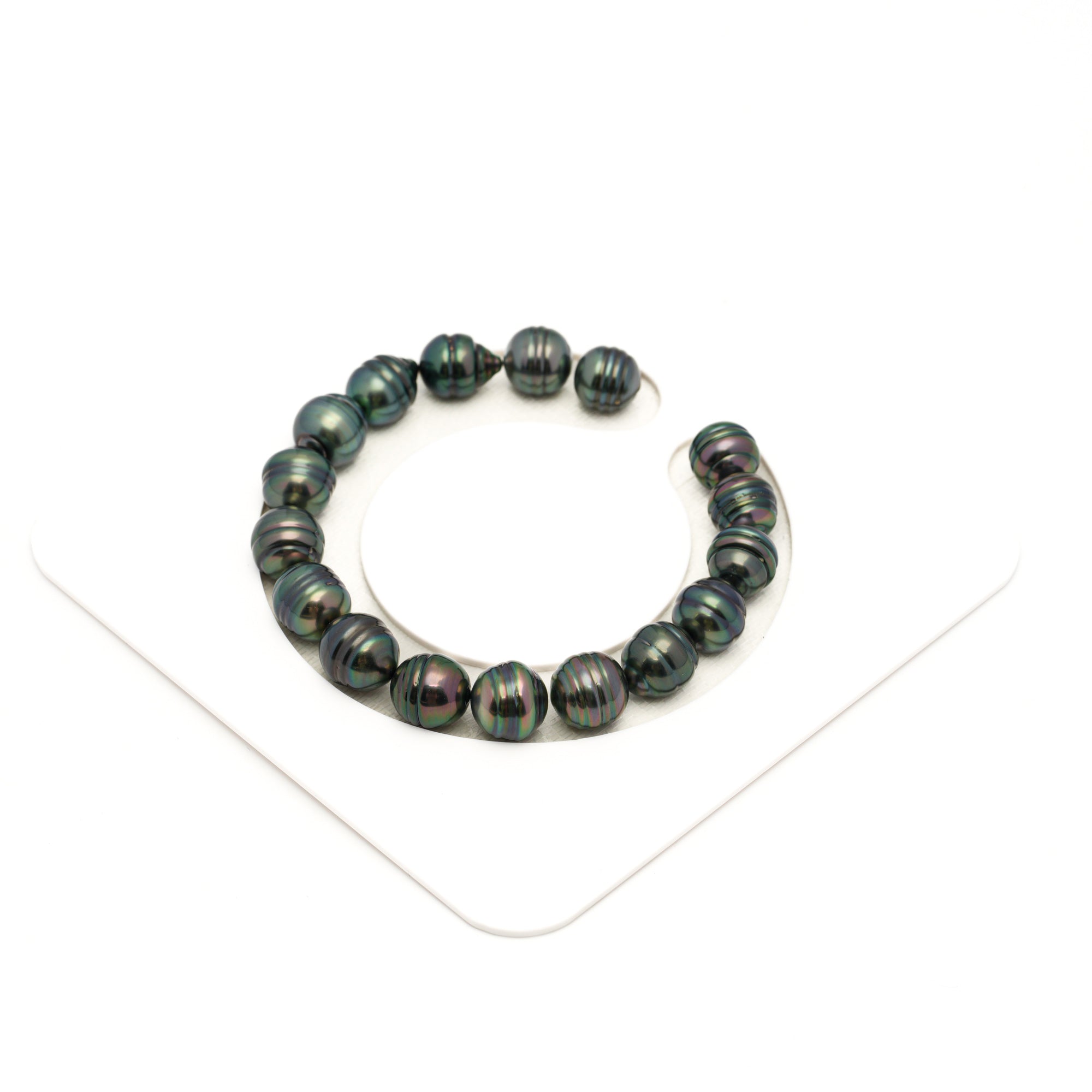 17pcs Green 9-10mm - CL AAA Quality Tahitian Pearl Bracelet BR2437 LP1