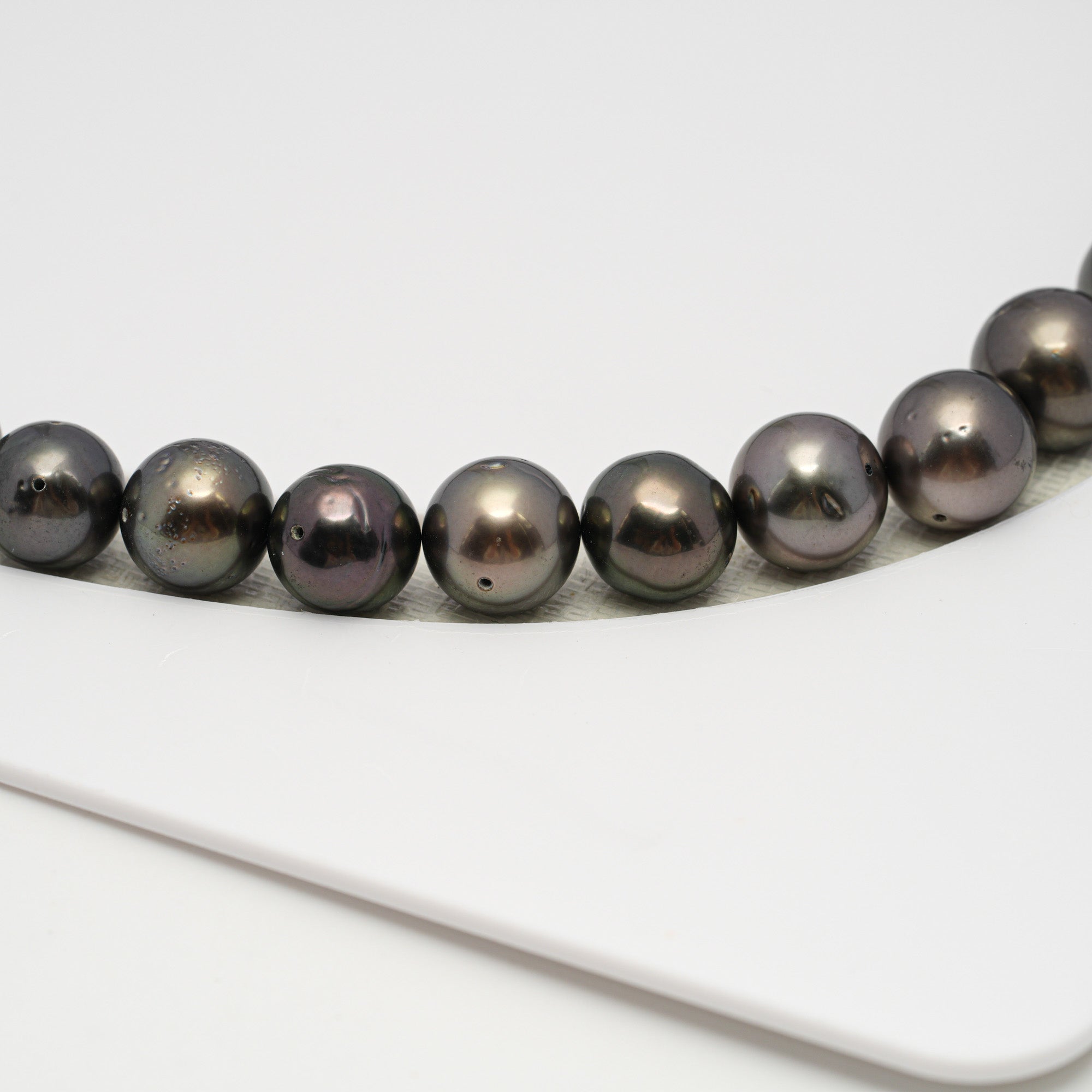 47pcs Green Mix 8-11mm - SR AA Quality Tahitian Pearl Strands NL1580 CMP4