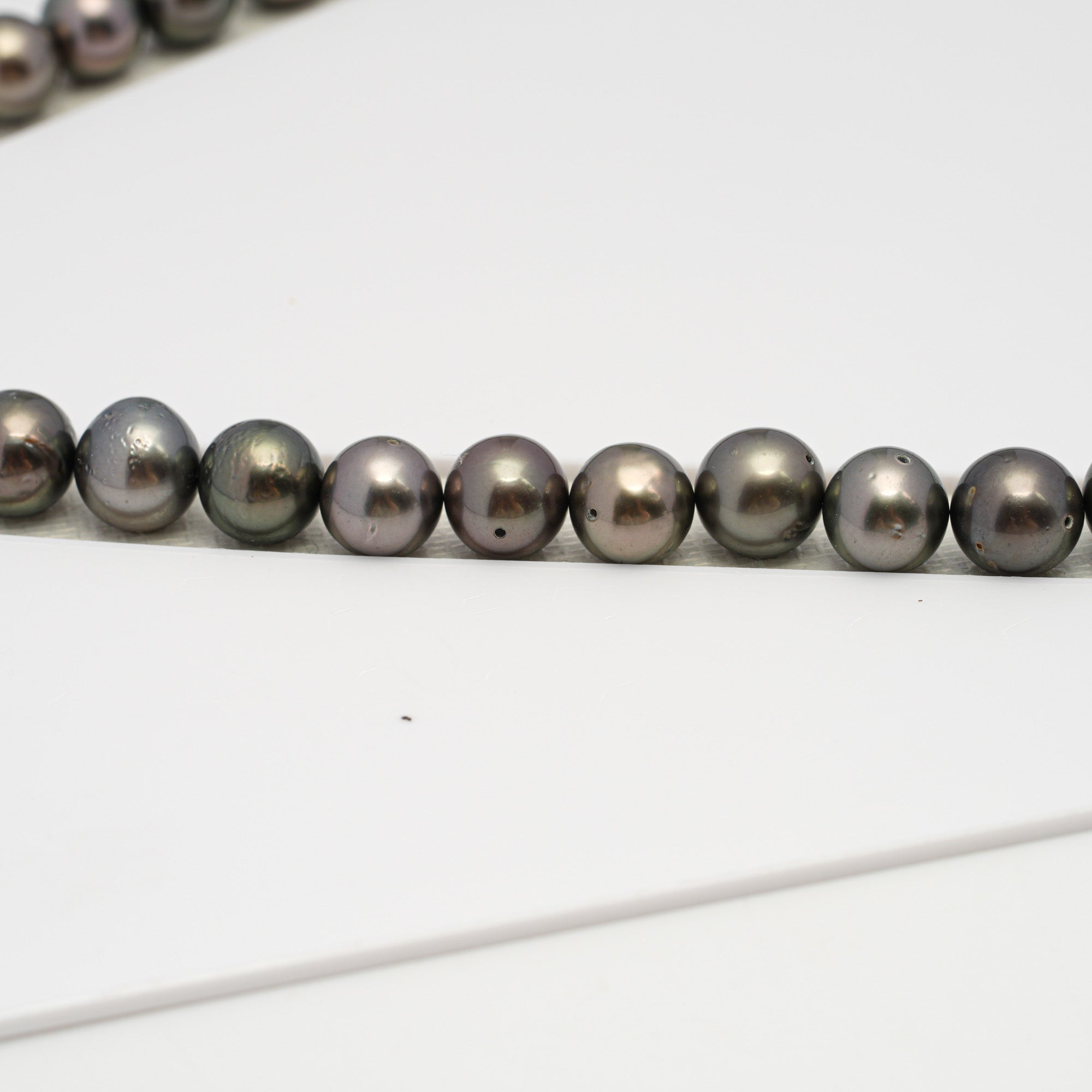 47pcs Green Mix 8-11mm - SR AA Quality Tahitian Pearl Strands NL1580 CMP4