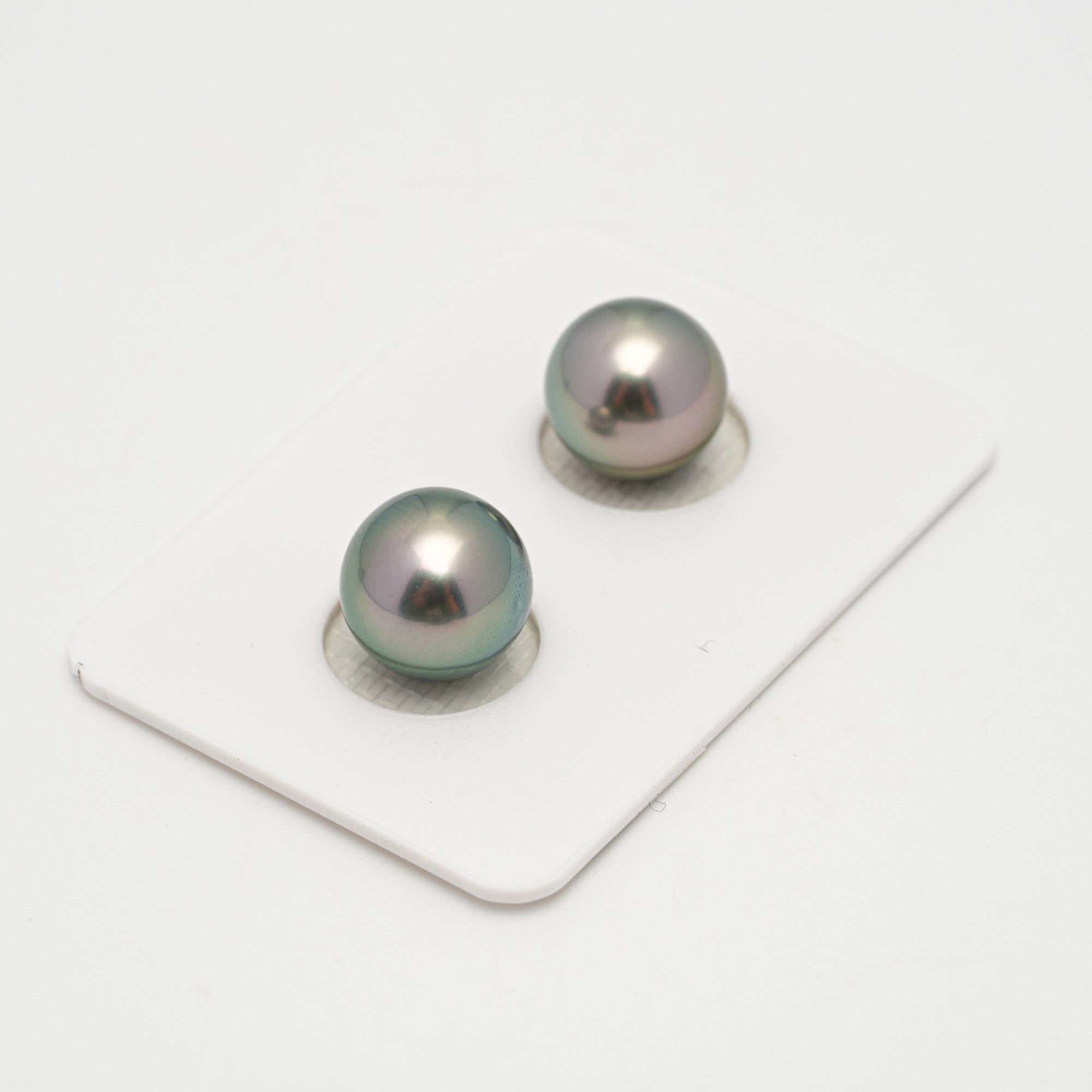 2pcs Light Peacock 10.6-10.9mm - NR AAA Quality Tahitian Pearl Pair ER1614 OR11