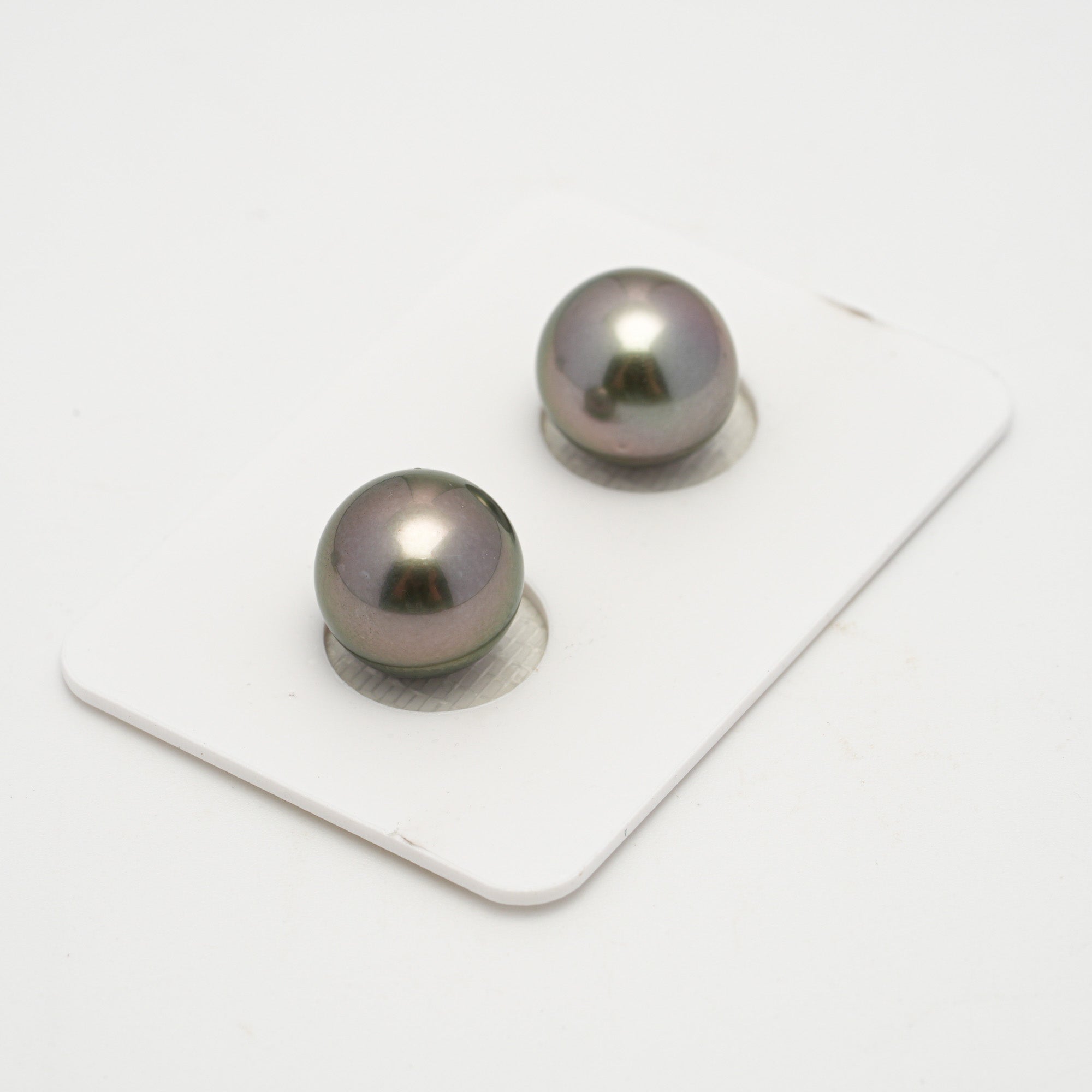 2pcs Olive Green 11.2-11.4mm - NR AAA Quality Tahitian Pearl Pair ER1622 OR11
