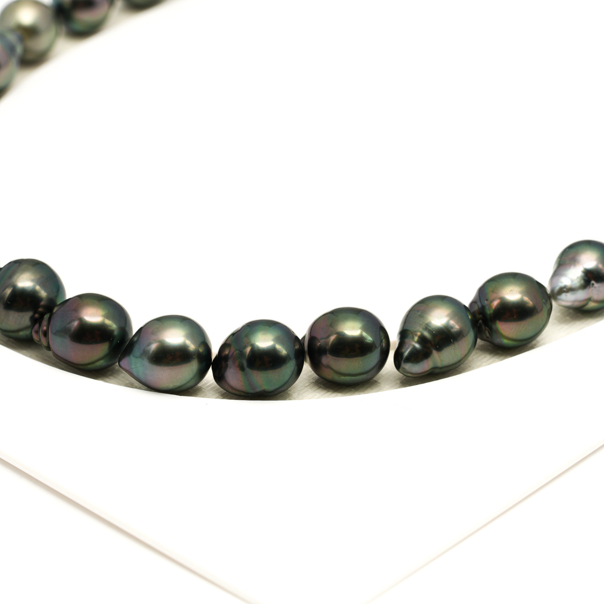 37pcs Green 8-11mm - SB AAA/TOP Quality Tahitian Pearl Necklace NL1786 LP2