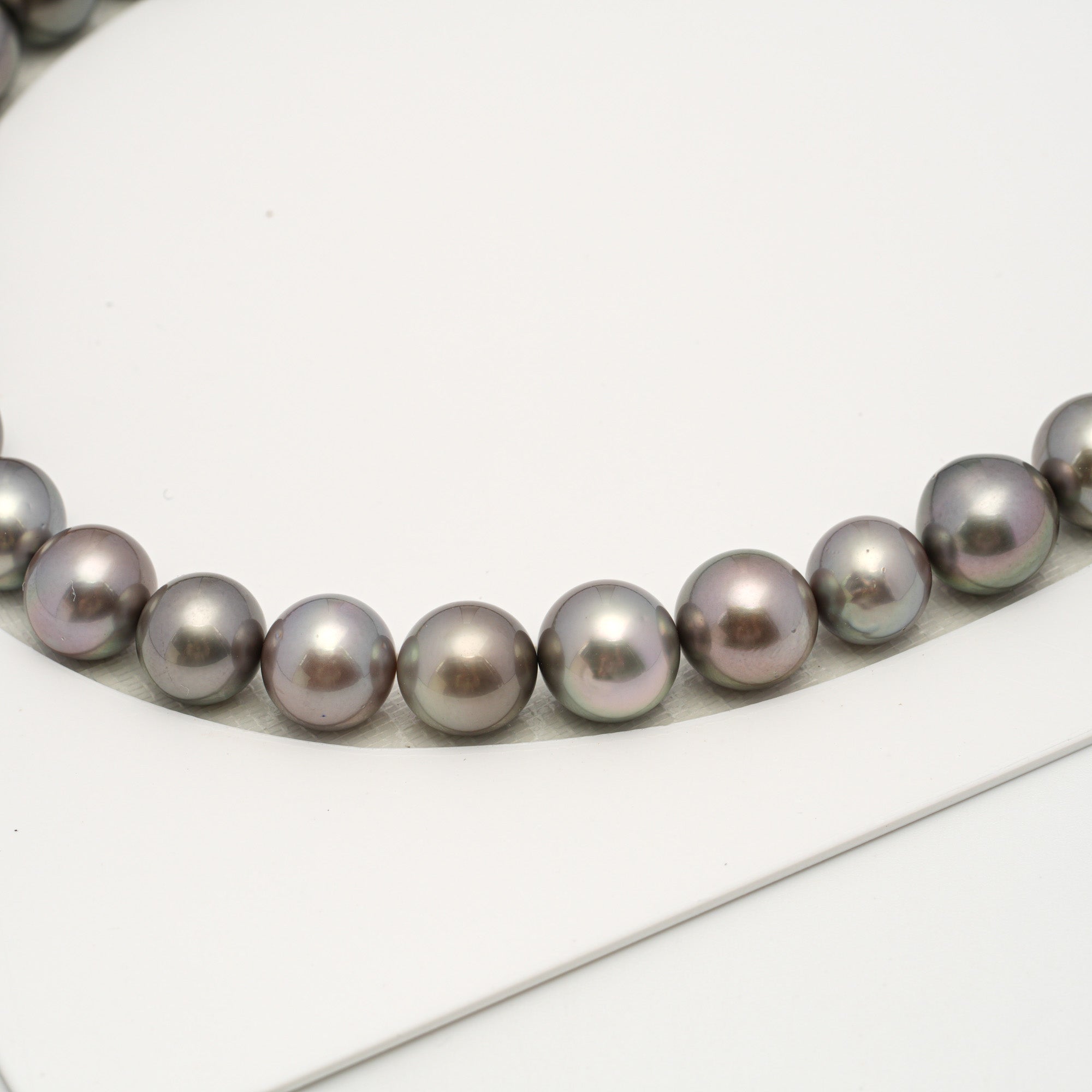 37pcs Gray 11-12mm - SR/NR AAA Quality Tahitian Pearl Necklace NL1560 A101