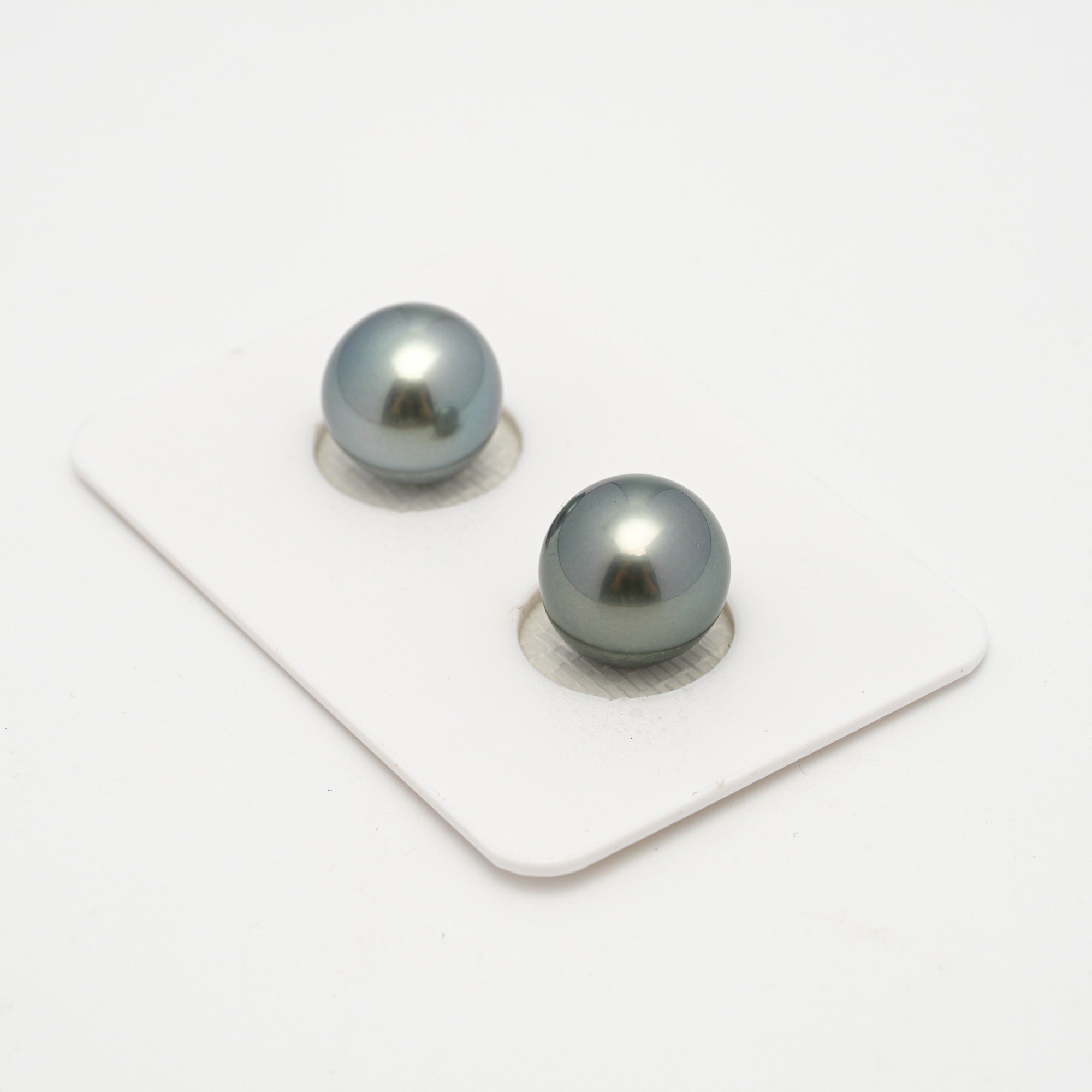 2pcs Light Blue 10.6-10.8mm - SR/NR AAA Quality Tahitian Pearl Pair ER1633 OR11