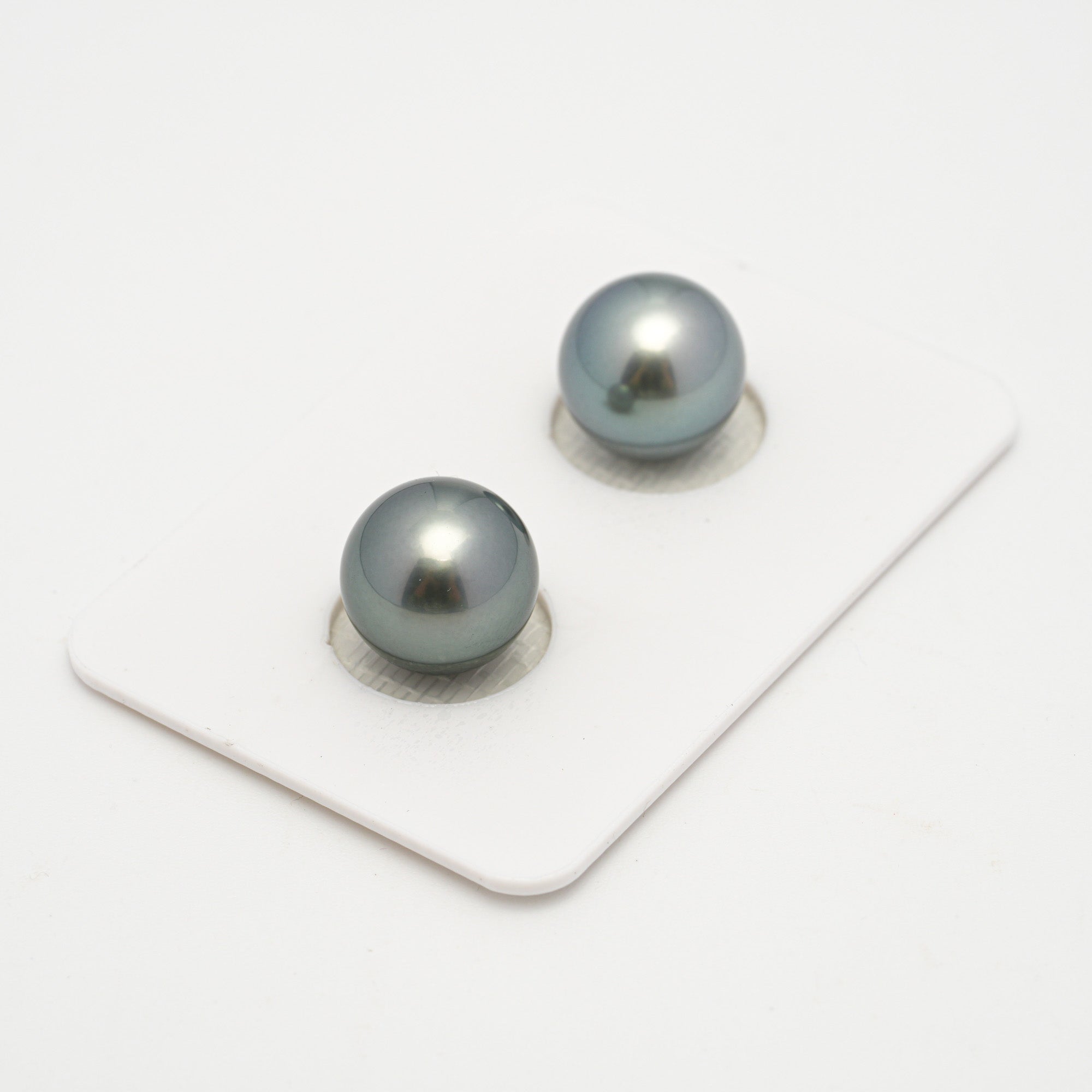 2pcs Light Blue 10.6-10.8mm - SR/NR AAA Quality Tahitian Pearl Pair ER1633 OR11