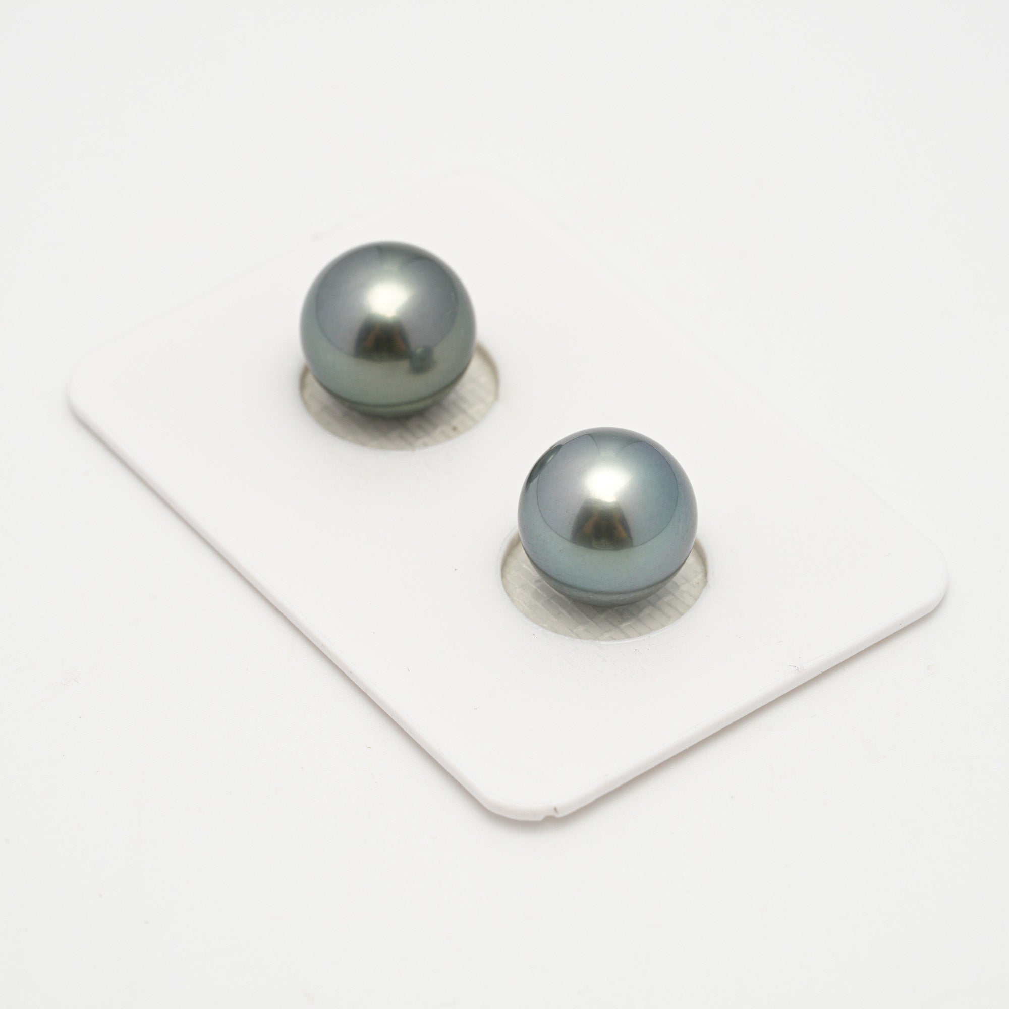 2pcs Light Blue 10.6-10.8mm - SR/NR AAA Quality Tahitian Pearl Pair ER1633 OR11