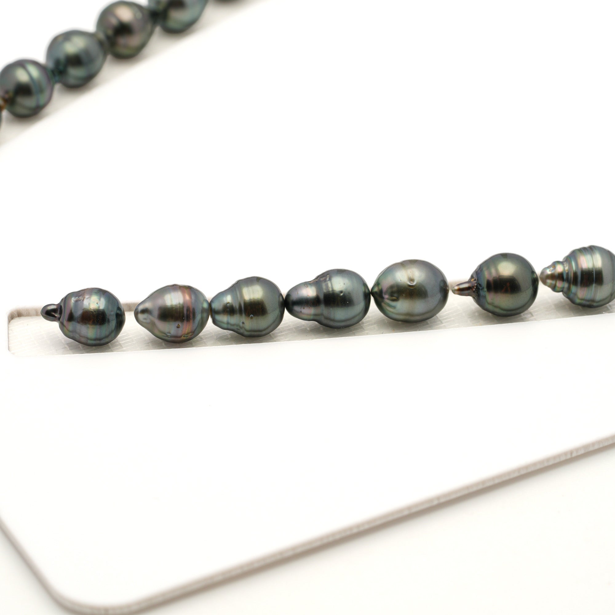 36pcs Green 8-10mm - SB/CL AAA/AA Quality Tahitian Pearl Necklace NL1796 LP4