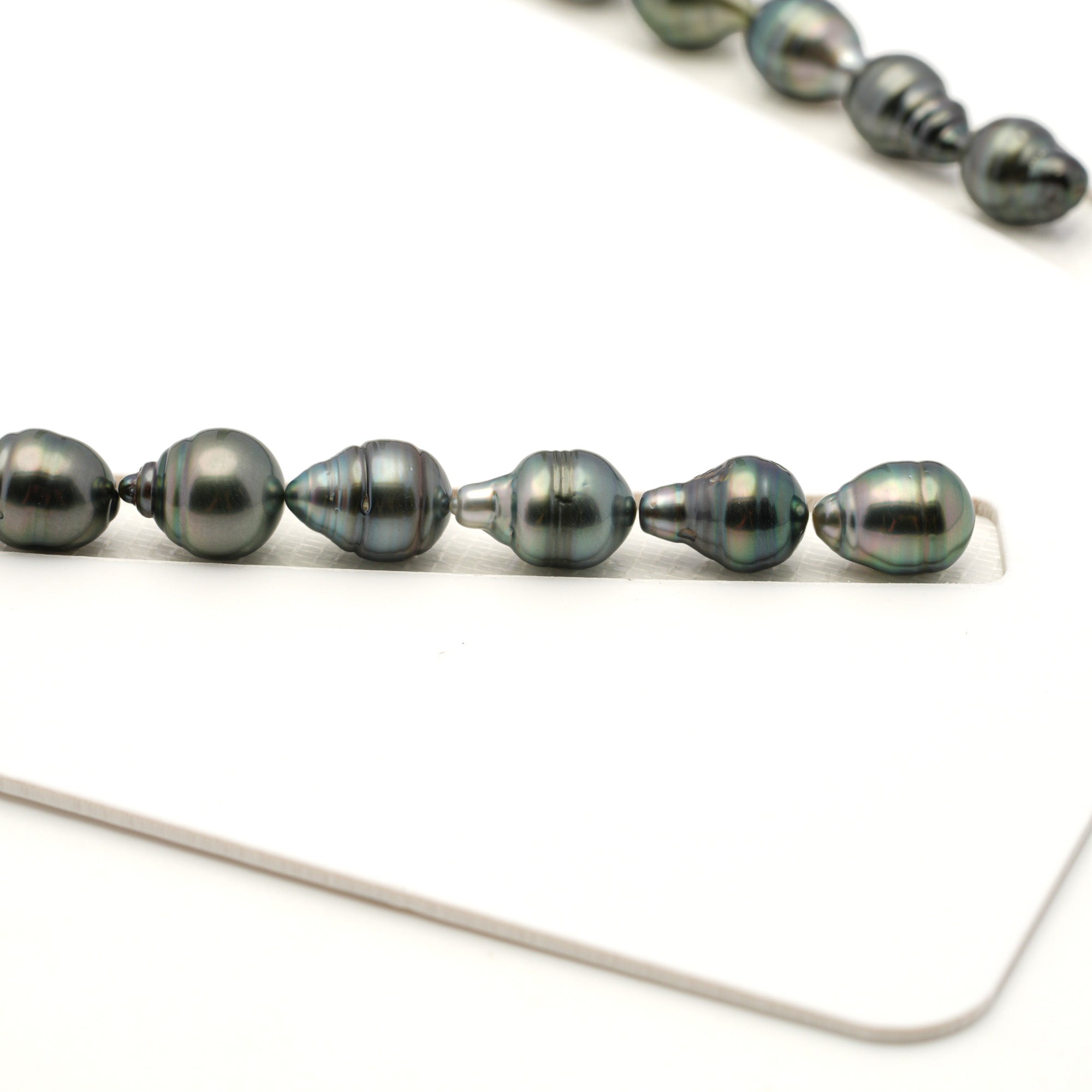 32pcs Green Mix 8-11mm - SB/CL AAA/AA Quality Tahitian Pearl Necklace NL1797 LP4