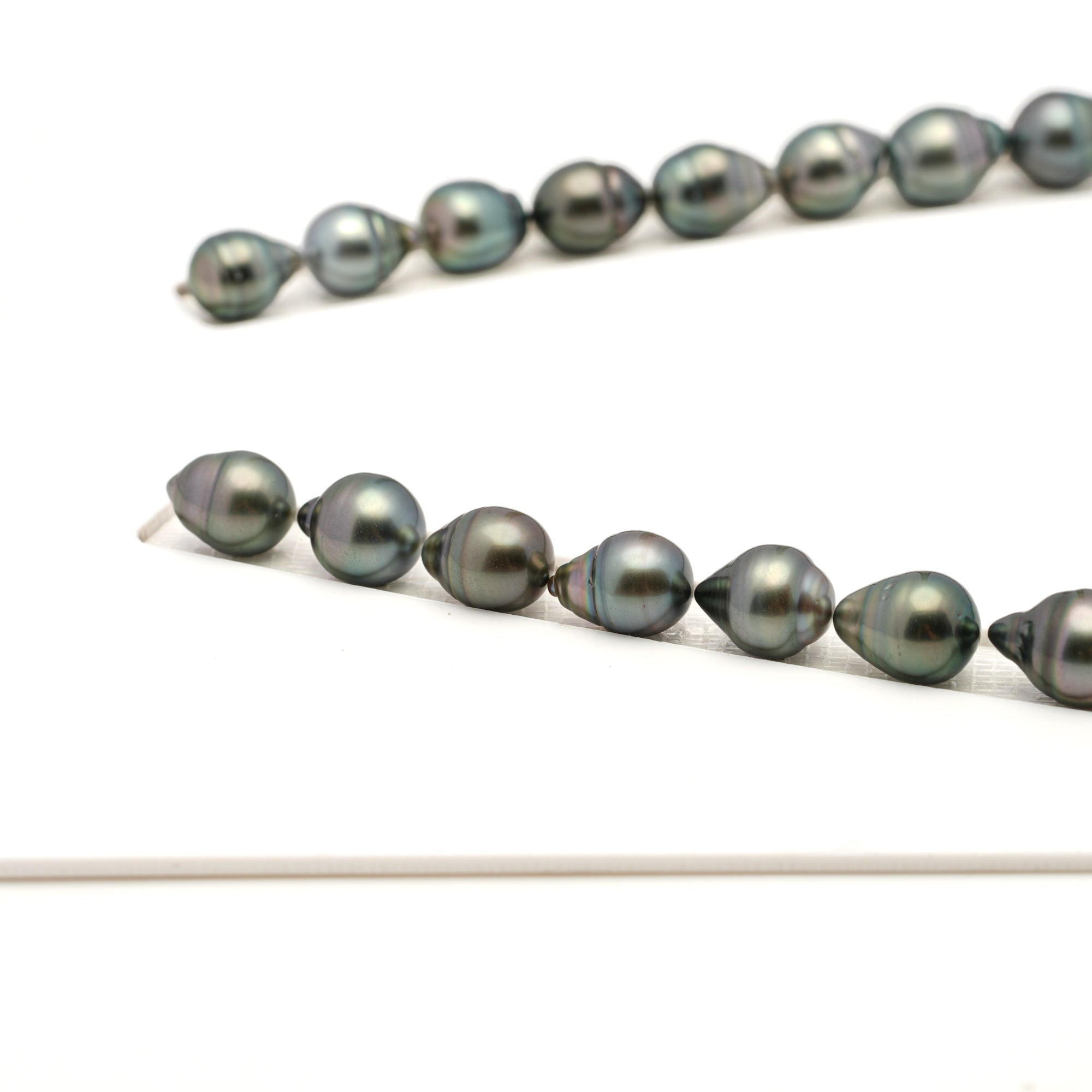 35pcs Light Green 8-11mm - SB/CL AAA Quality Tahitian Pearl Necklace NL1793 LP4