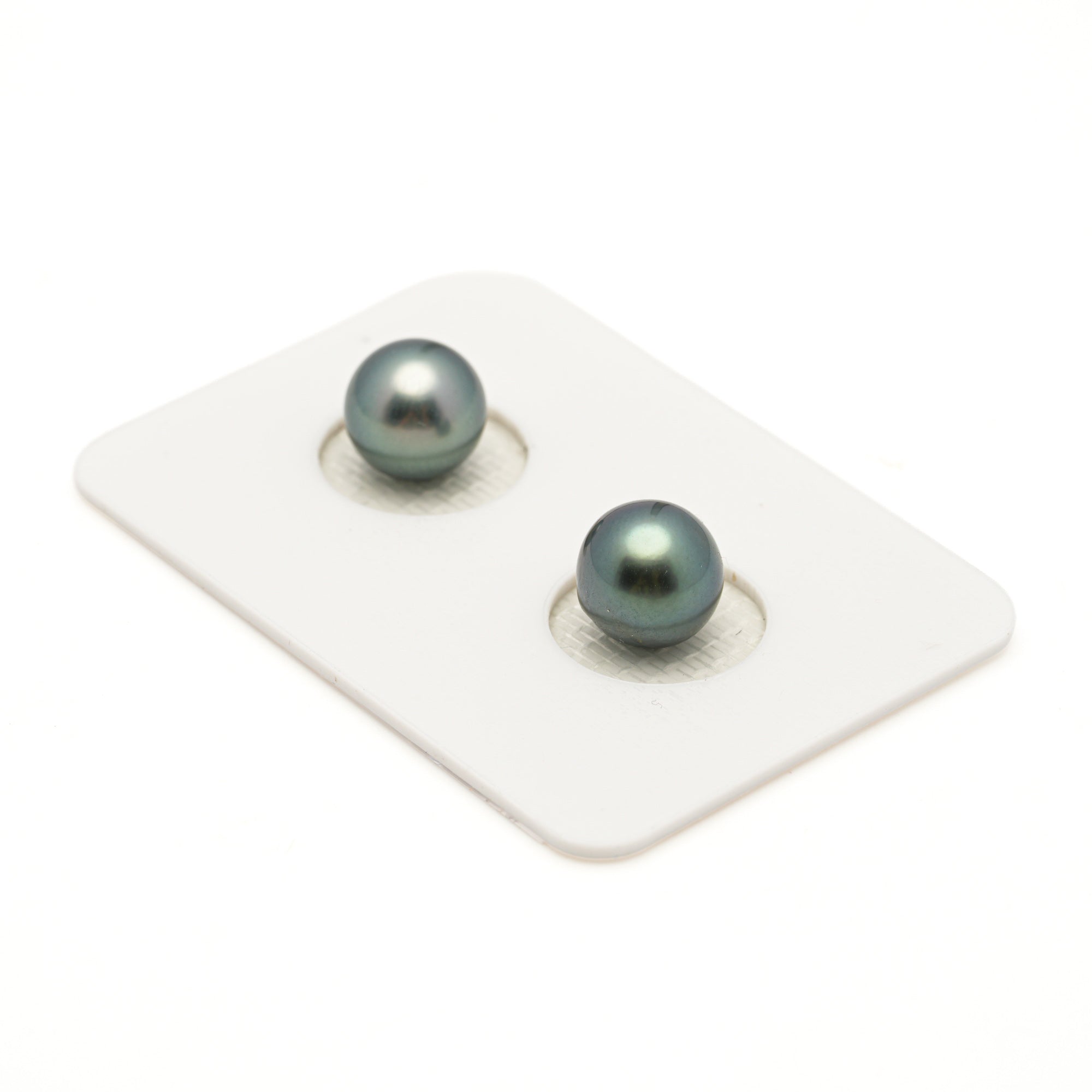 2pcs Light Green 8.3mm - RSR AAA/AA Quality Tahitian Pearl Pair ER1973 LP3