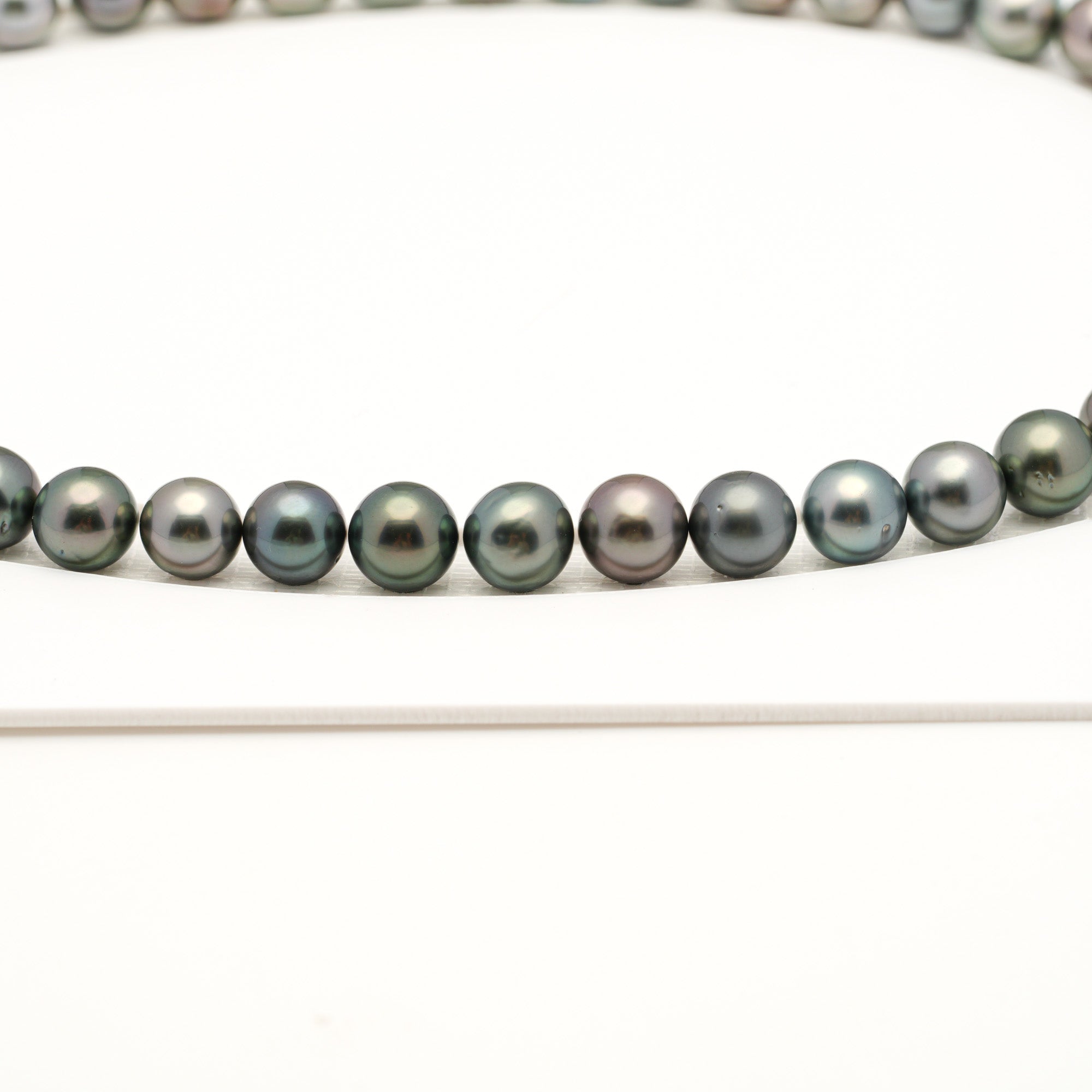 48pcs Multicolor 8-9mm - SR AAA/AA Quality Tahitian Pearl Necklace
