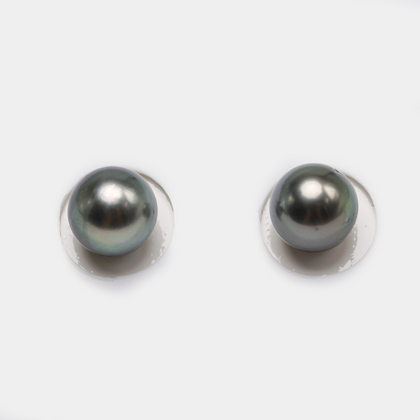 2pcs Light Green 9.2-9.4mm - RSR AA Quality Tahitian Pearl Pair ER1093