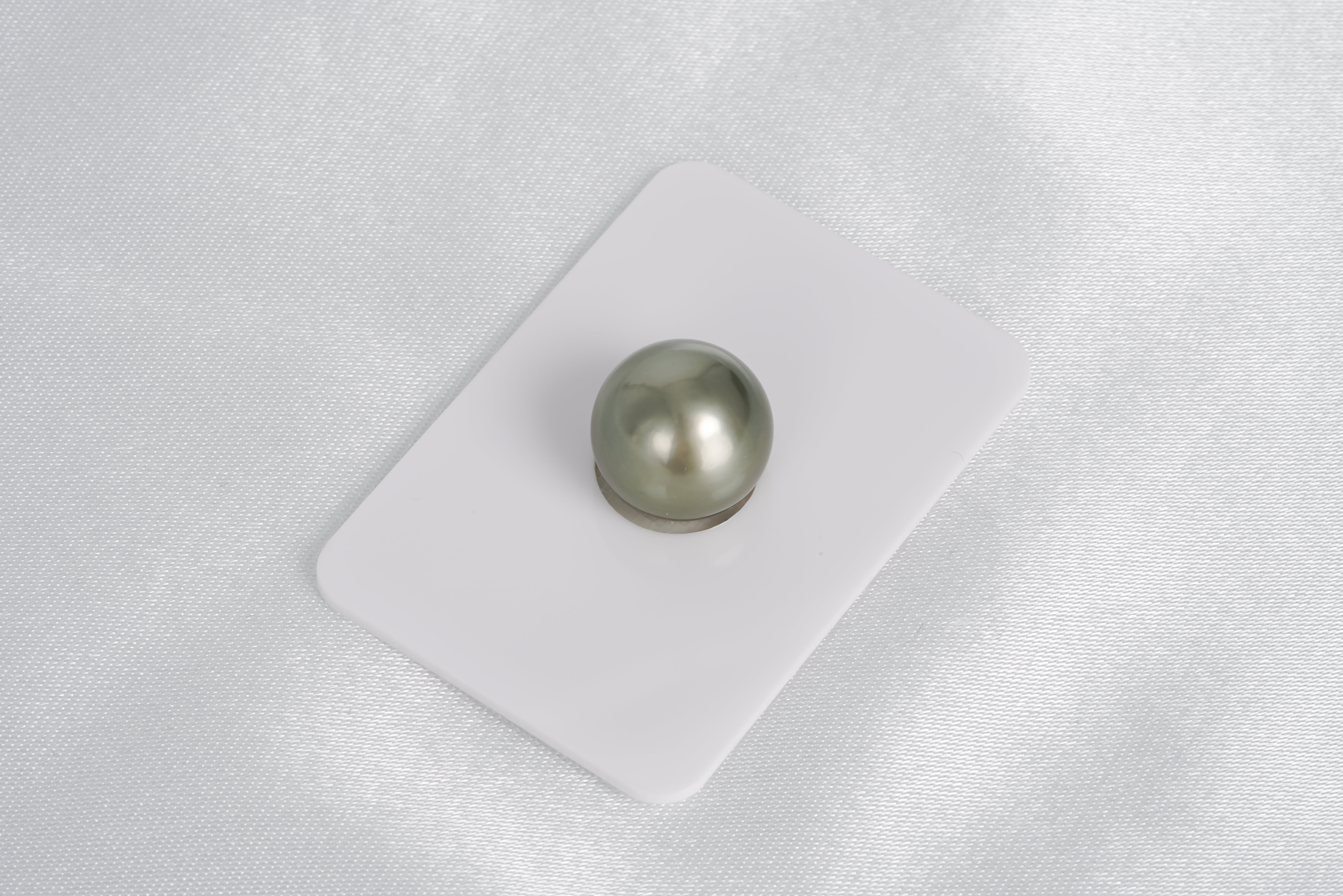 Yellow Green Single Pearl - Round 13.8mm AAA/AA quality Tahitian Pearl - Loose Pearl jewelry wholesale